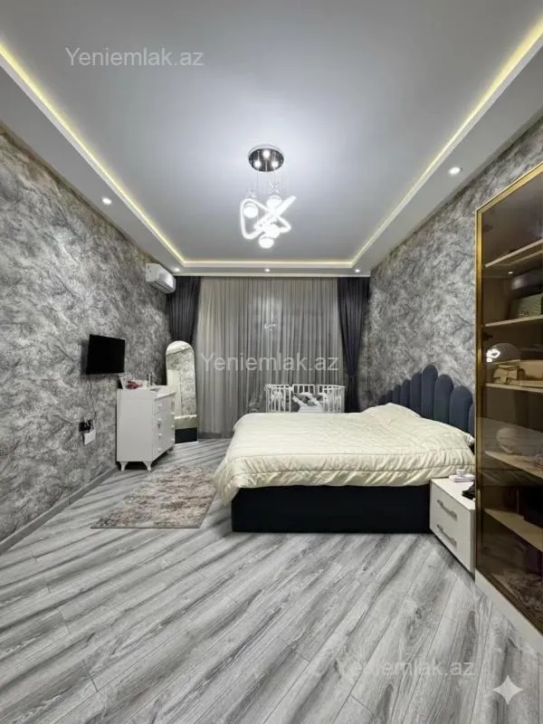 Satılır 5 otaqlı həyət evi 210 m²