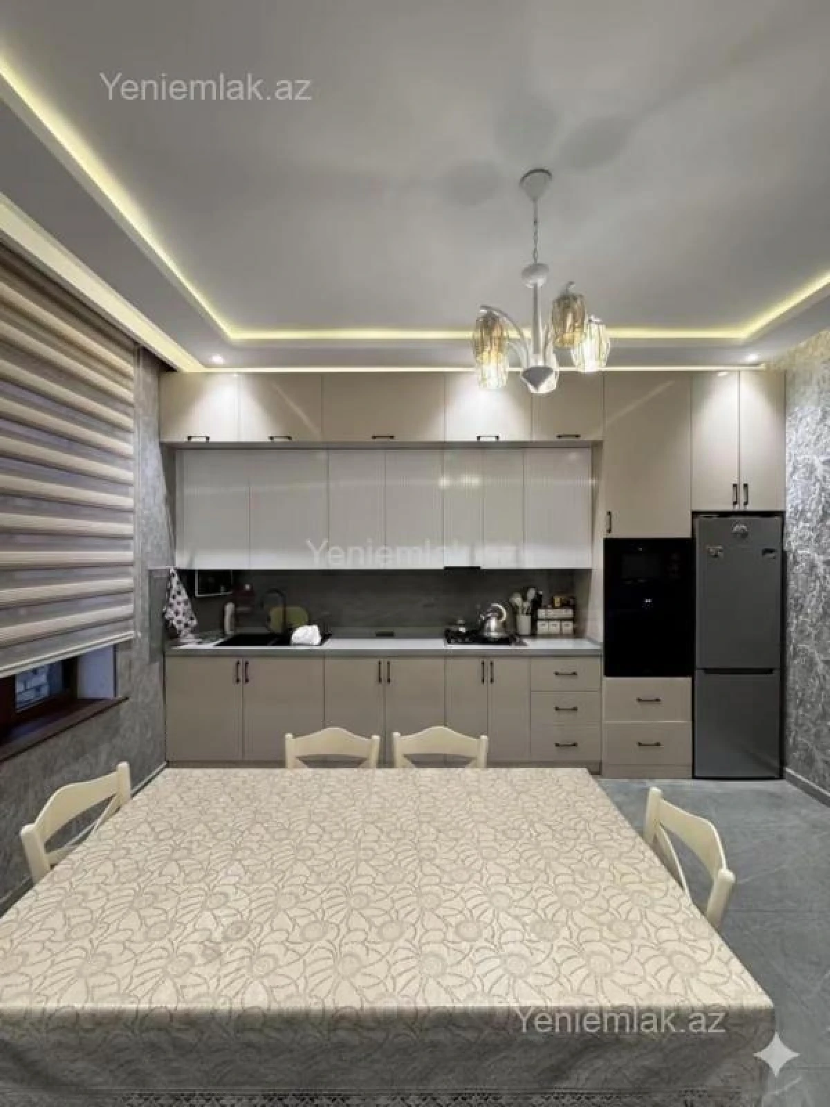 Satılır 5 otaqlı həyət evi 210 m²