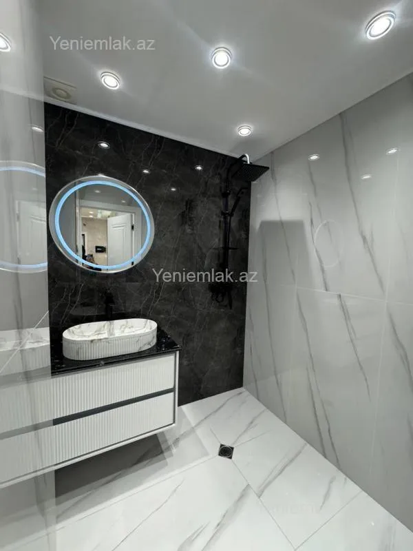 Satılır 3 otaqlı köhnə tikili 75 m²