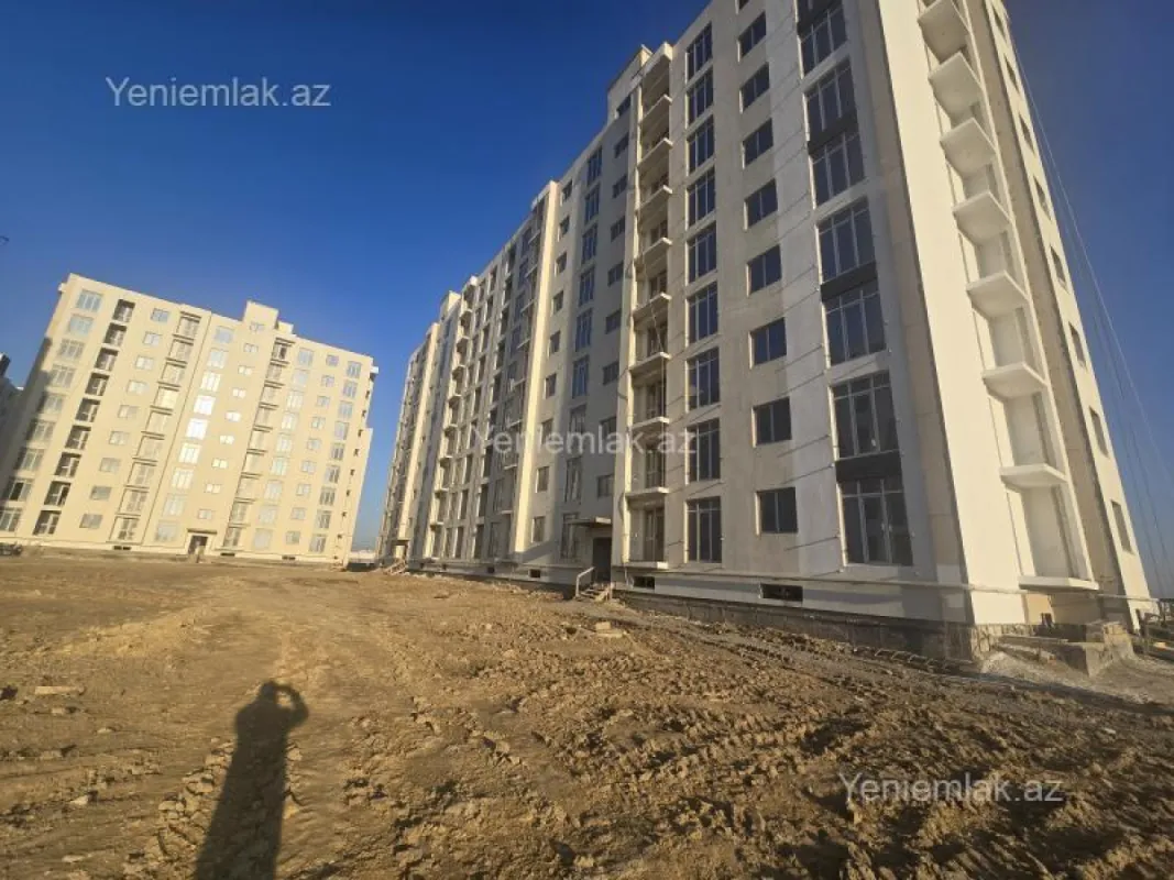 Satılır 3 otaqlı yeni tikili 80 m²