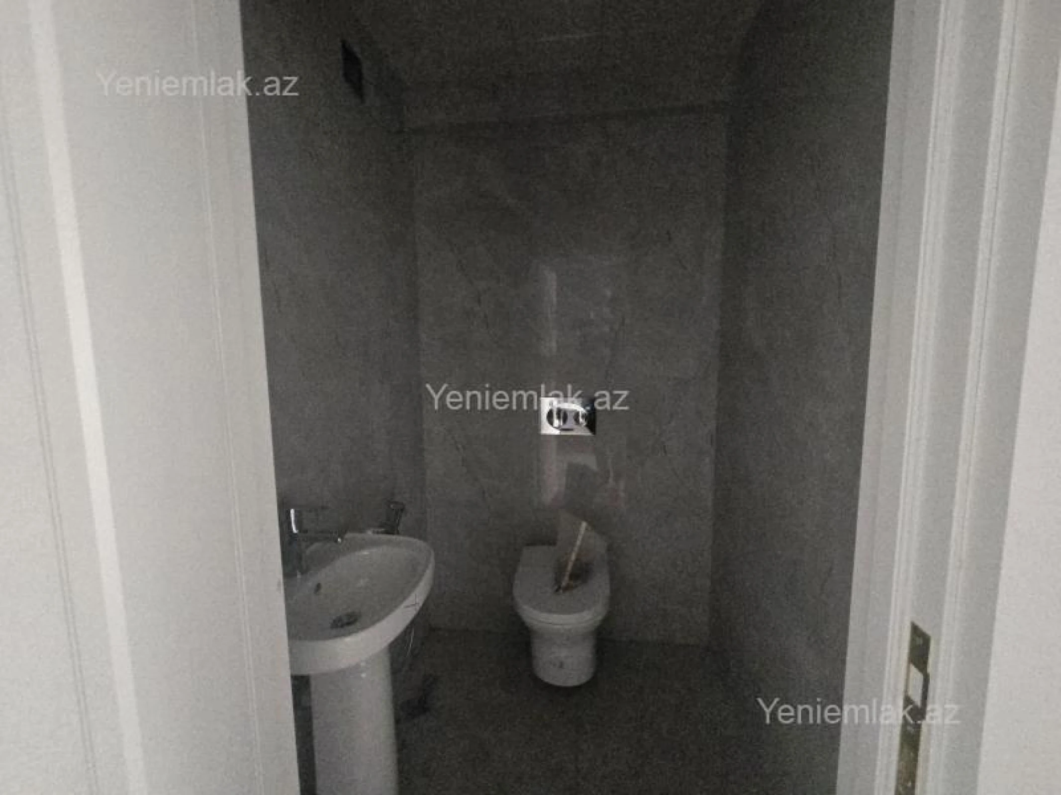 Satılır 3 otaqlı yeni tikili 80 m²