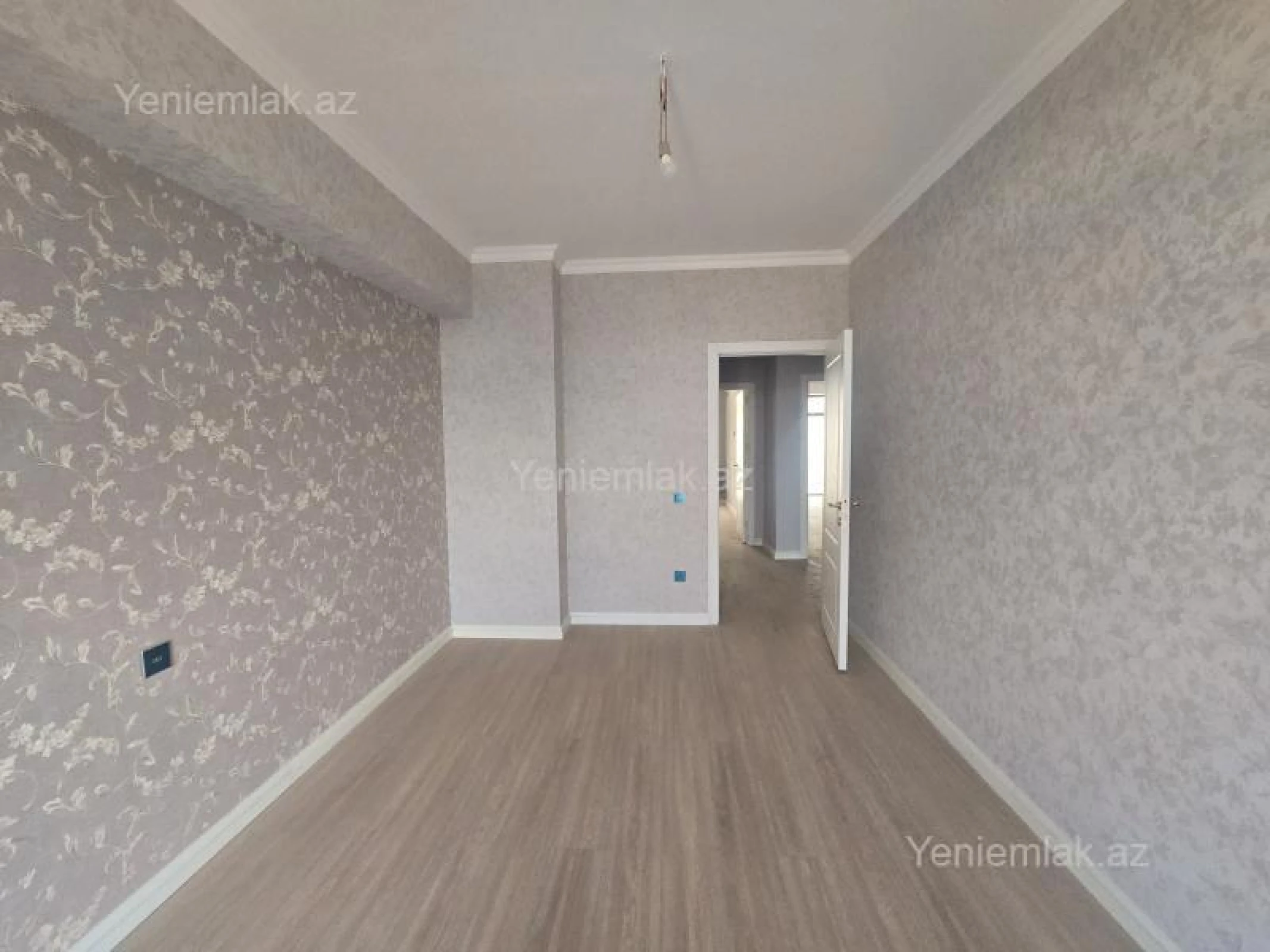 Satılır 3 otaqlı yeni tikili 80 m²
