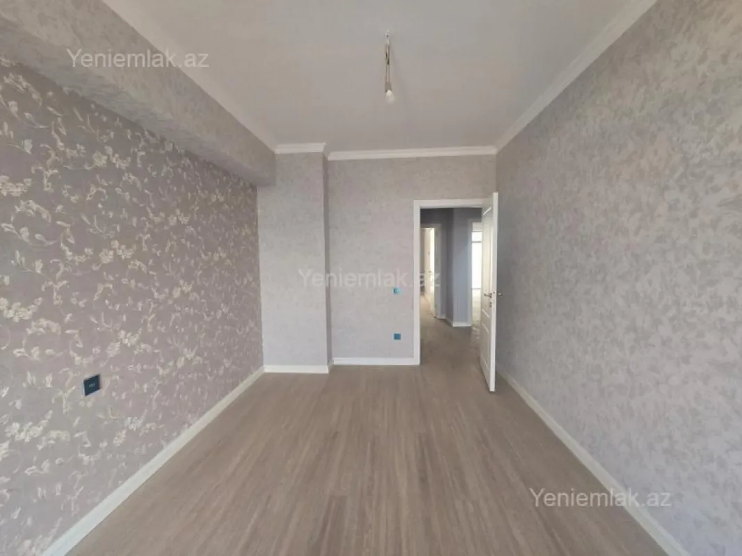 Satılır 3 otaqlı yeni tikili 80 m²
