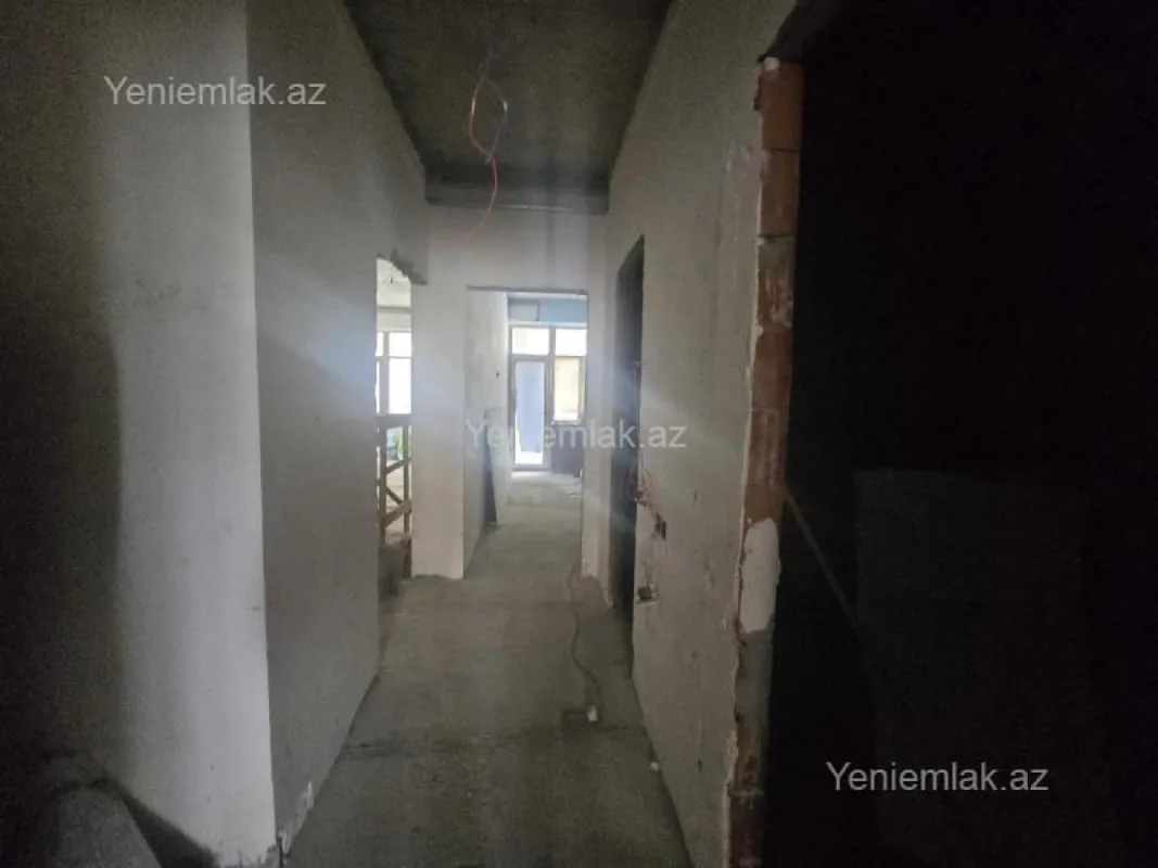 Satılır 3 otaqlı yeni tikili 93 m²