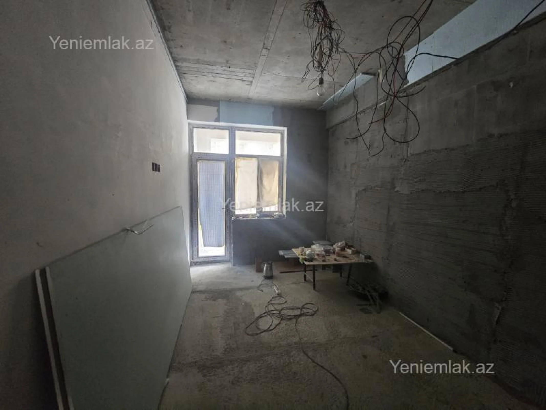 Satılır 3 otaqlı yeni tikili 93 m²