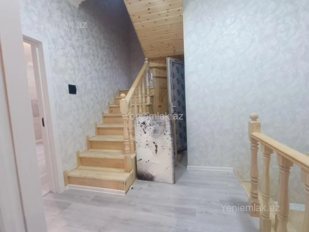 Satılır 6 otaqlı həyət evi 170 m²