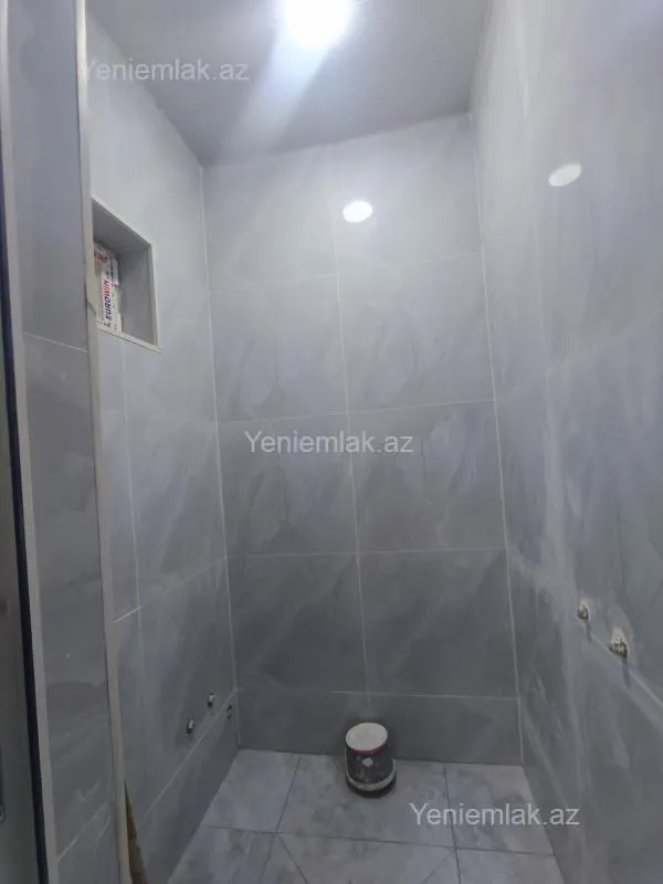 Satılır 6 otaqlı həyət evi 170 m²