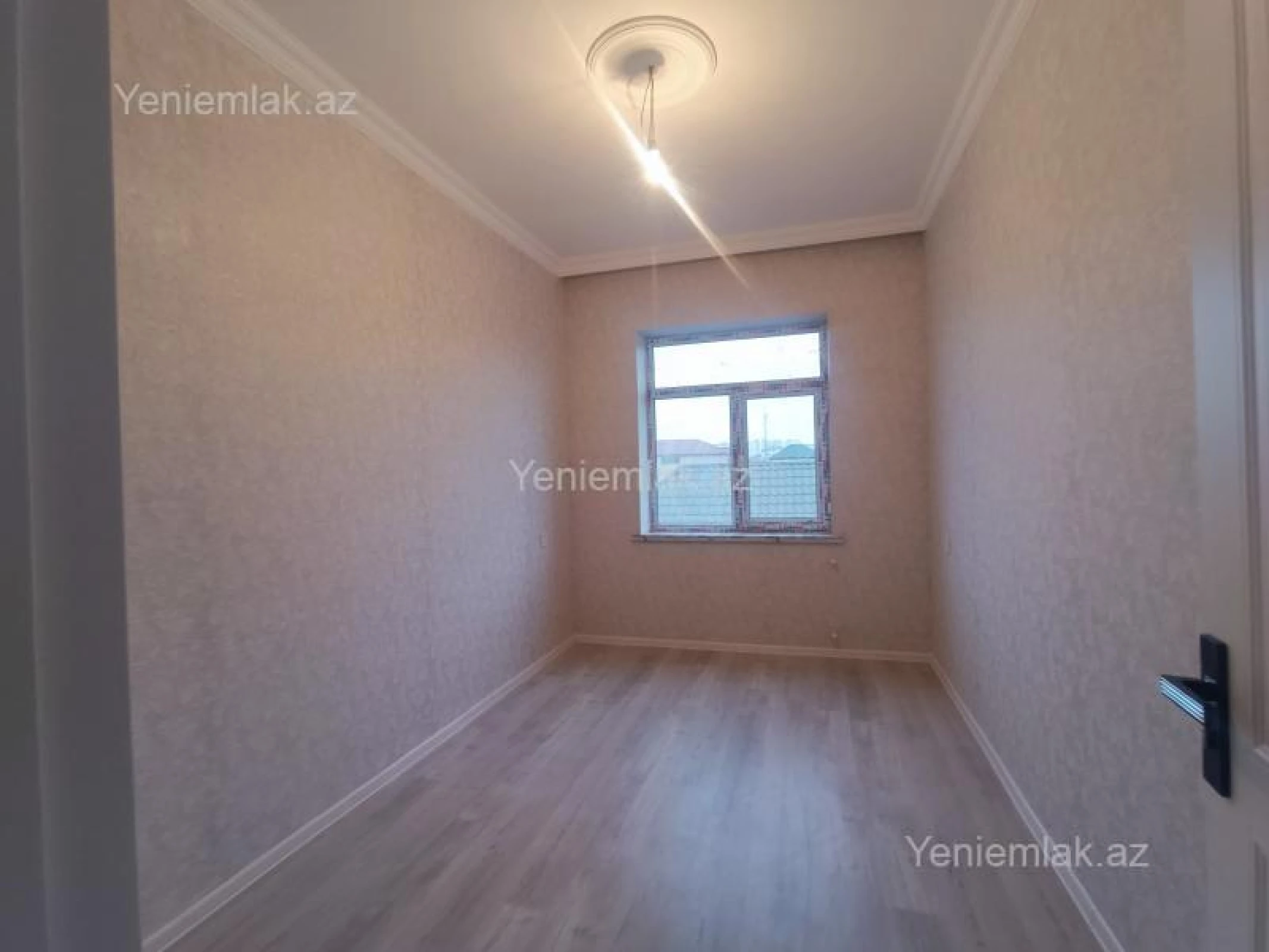 Satılır 6 otaqlı həyət evi 170 m²