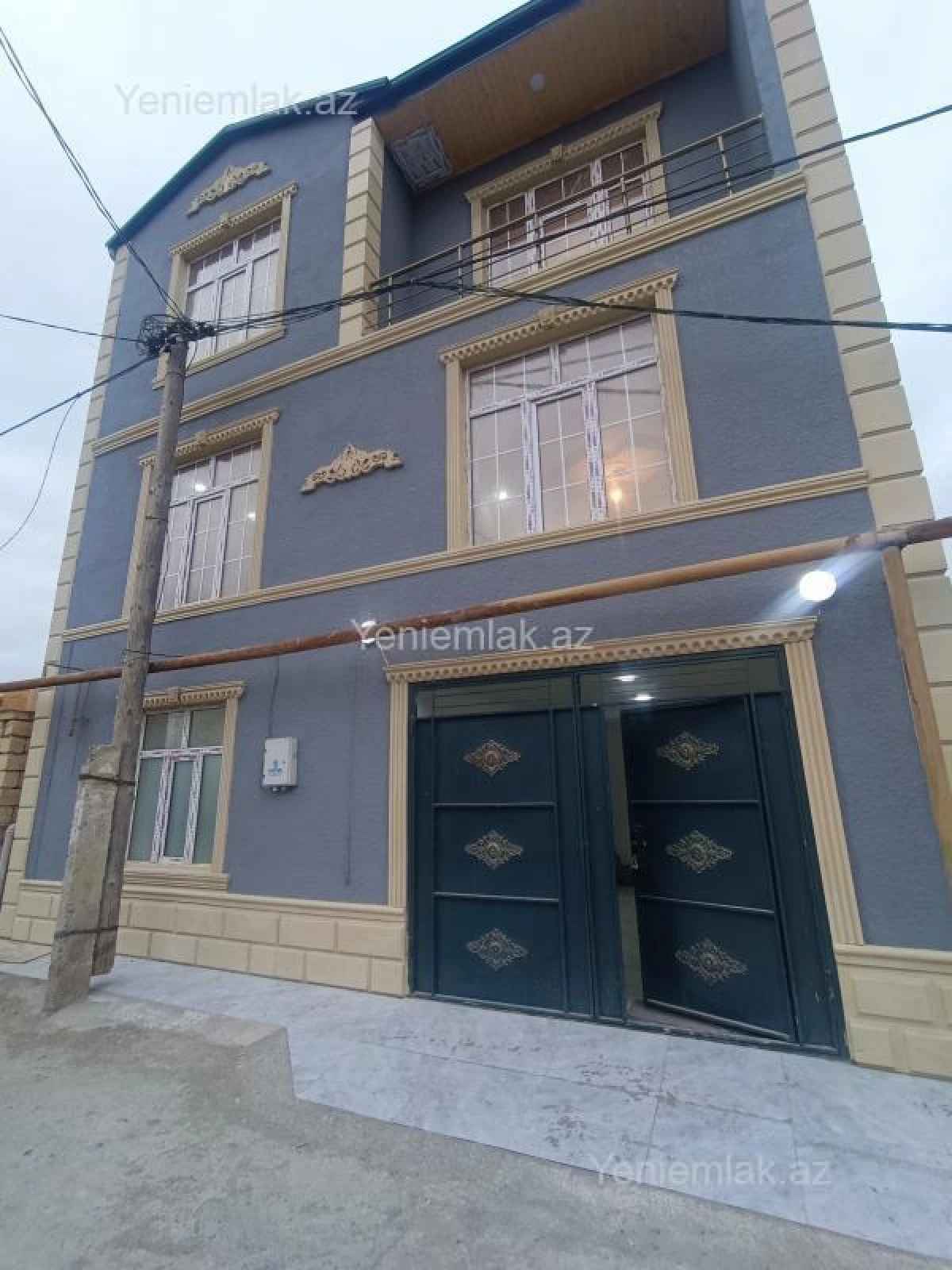 Satılır 6 otaqlı həyət evi 170 m²
