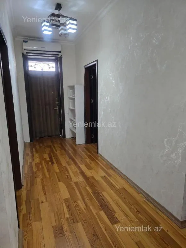 Satılır 6 otaqlı həyət evi 225 m²