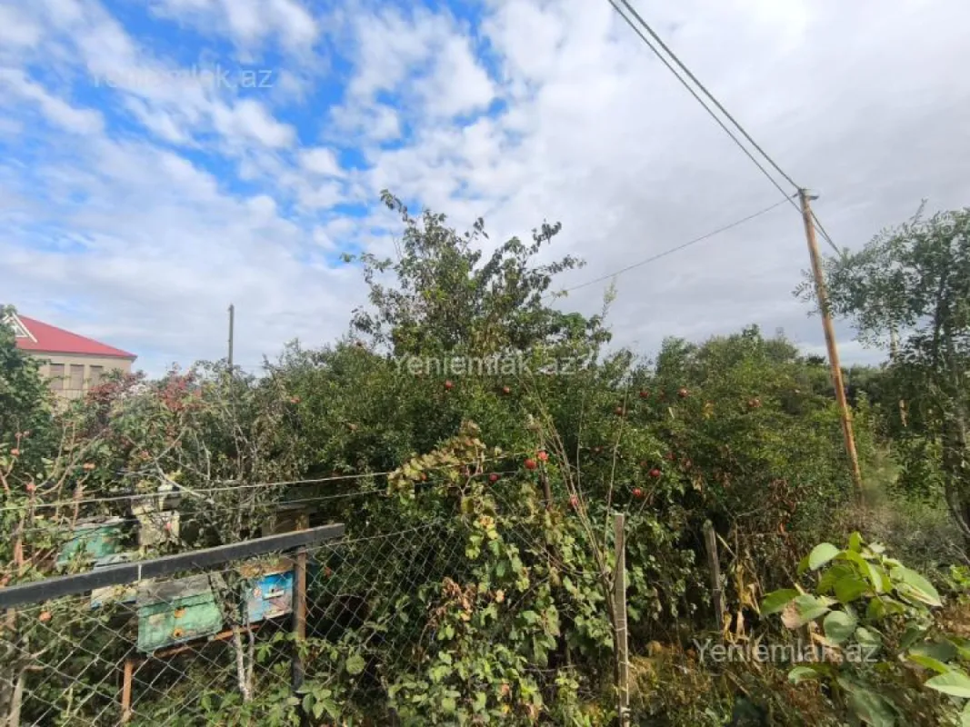 Satılır 6 otaqlı həyət evi 225 m²