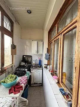 Satılır 2 otaqlı köhnə tikili 65 m²