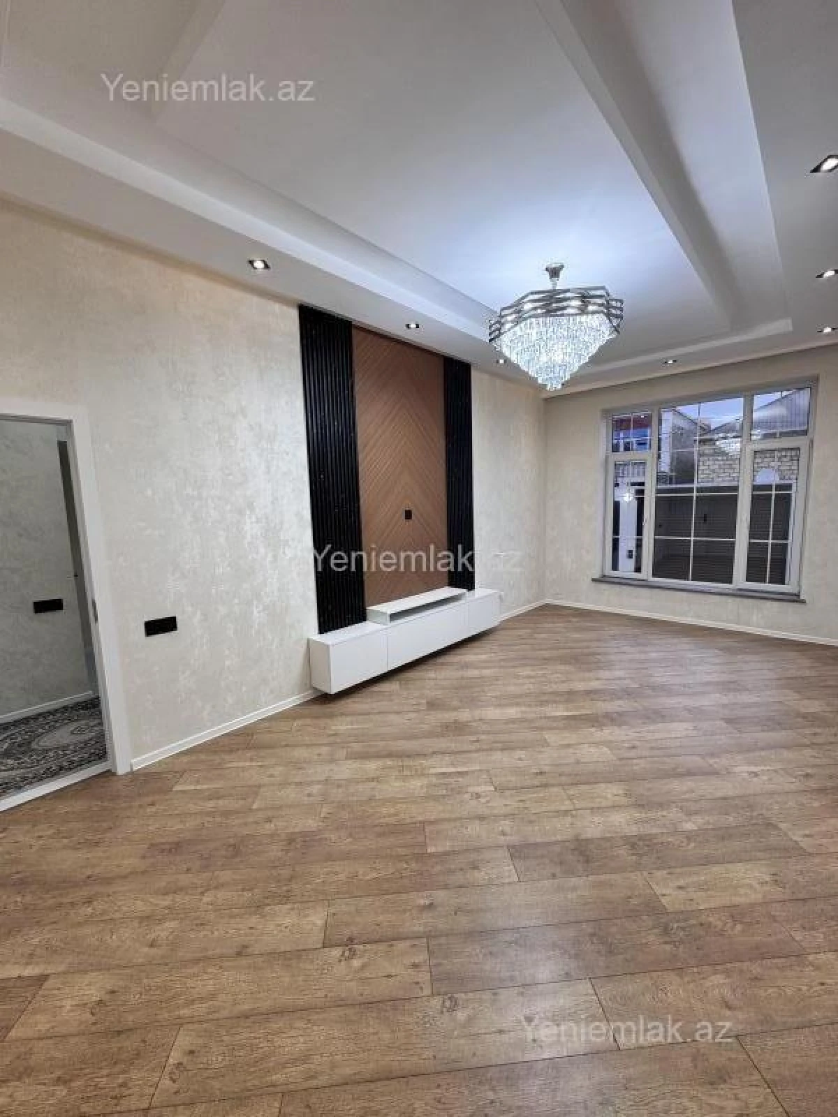 Satılır 5 otaqlı həyət evi 140 m²