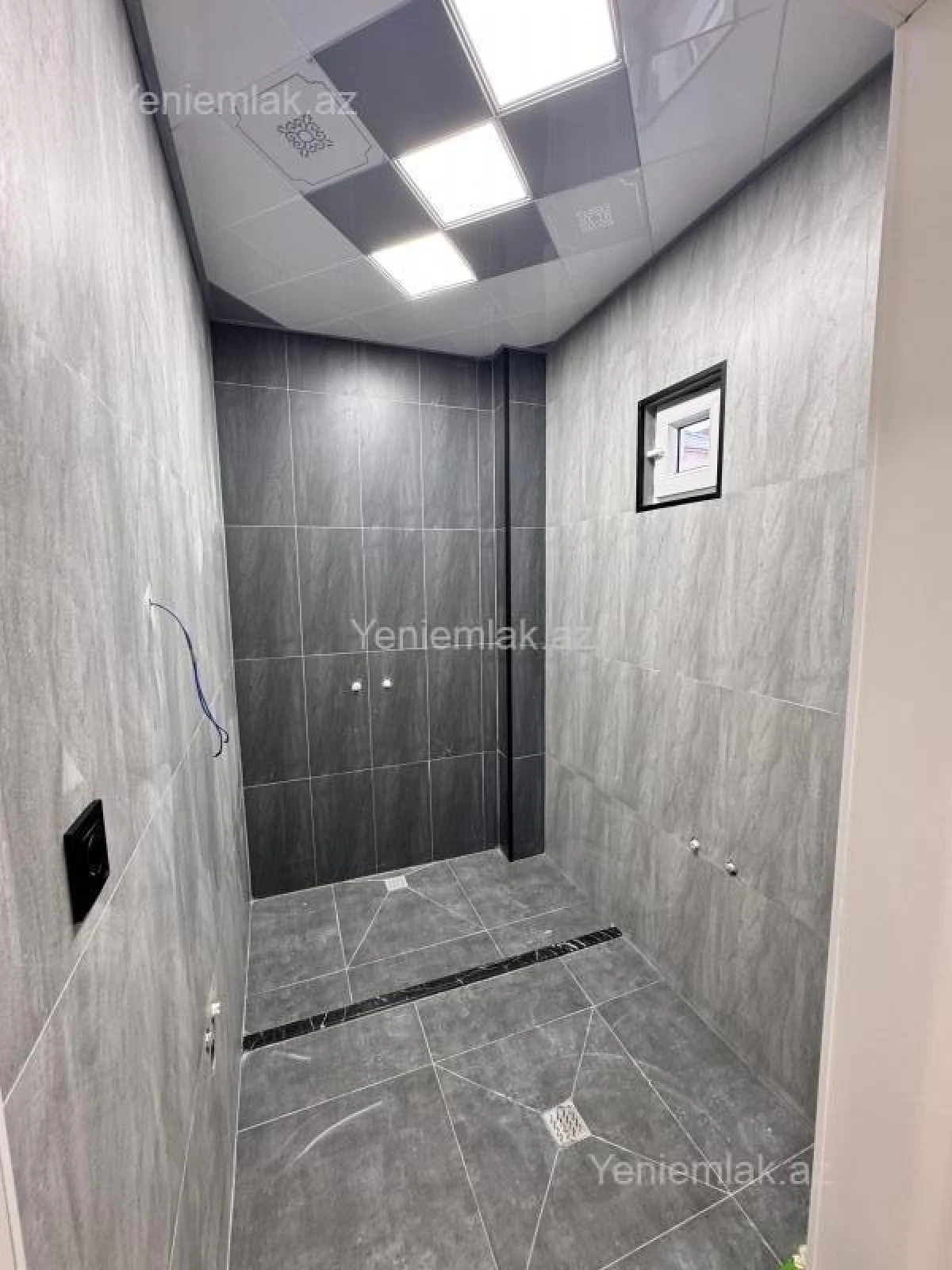 Satılır 5 otaqlı həyət evi 140 m²