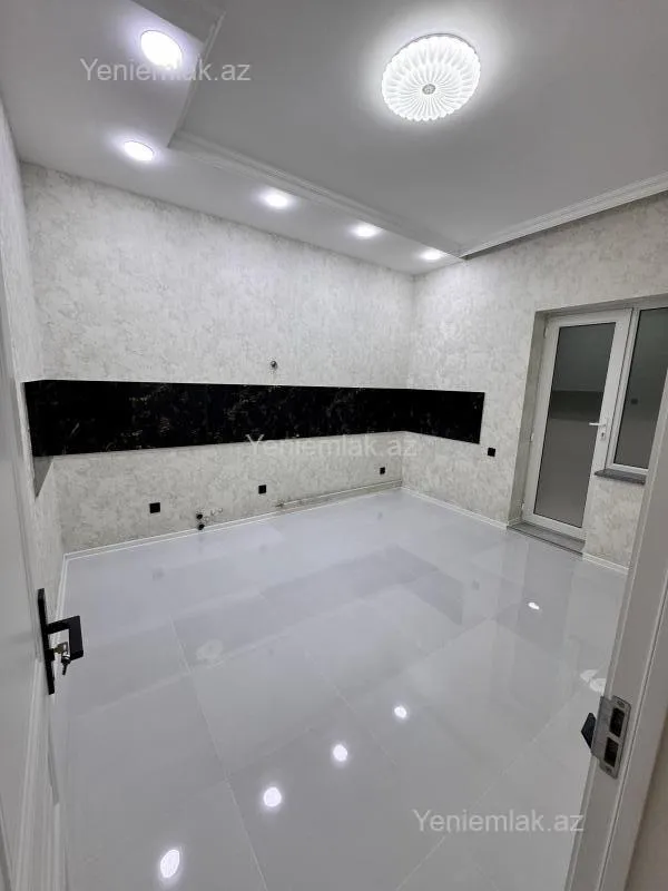 Satılır 5 otaqlı həyət evi 140 m²