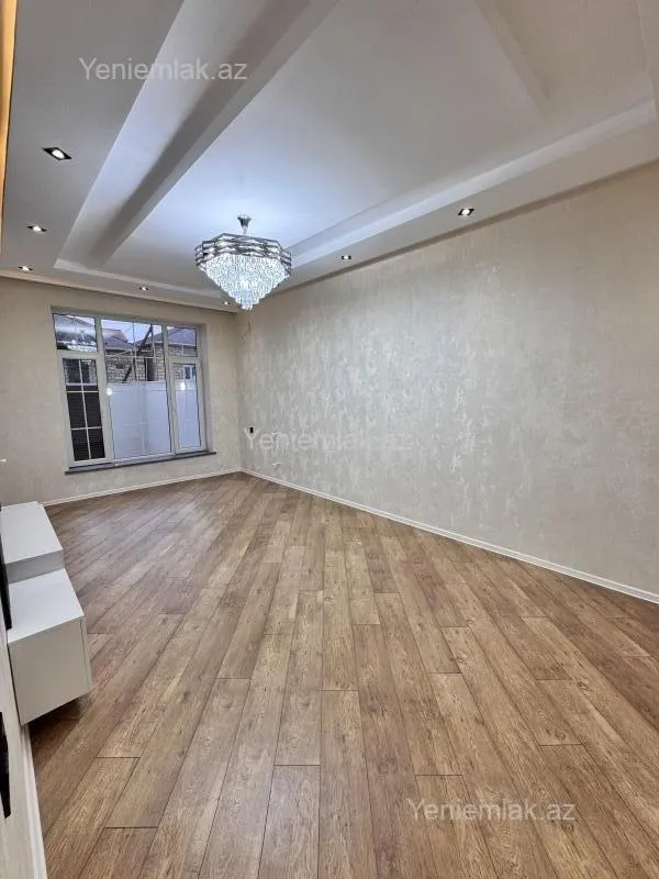 Satılır 5 otaqlı həyət evi 140 m²