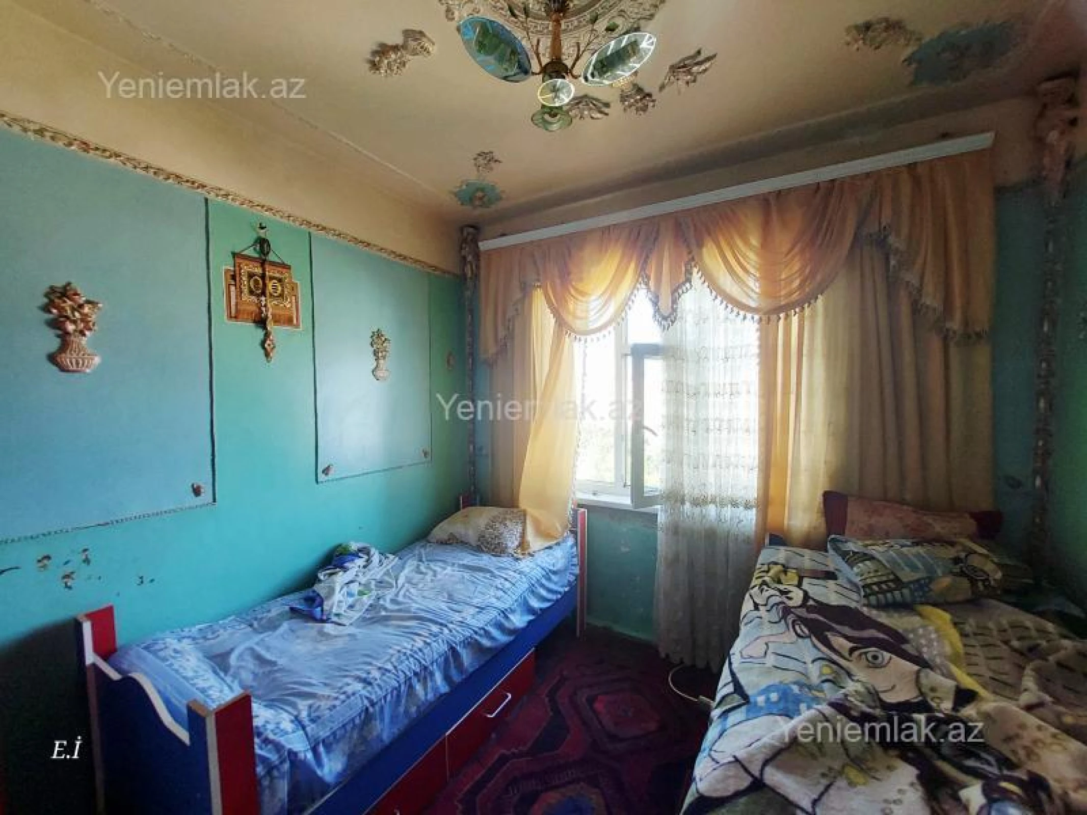 Satılır 3 otaqlı köhnə tikili 70 m²