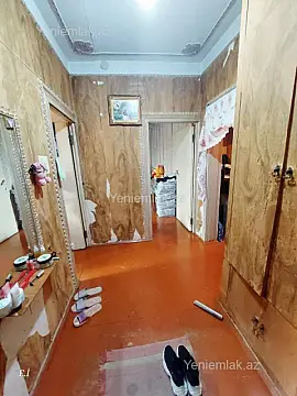 Satılır 3 otaqlı köhnə tikili 70 m²