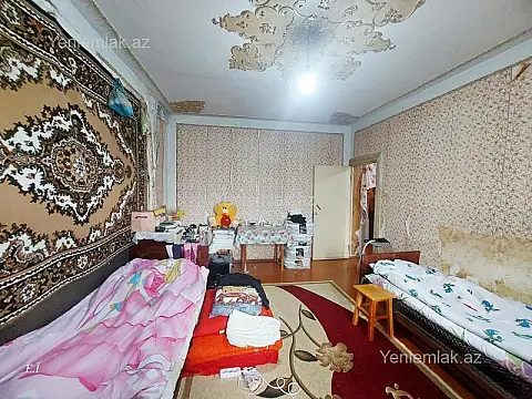 Satılır 3 otaqlı köhnə tikili 70 m²