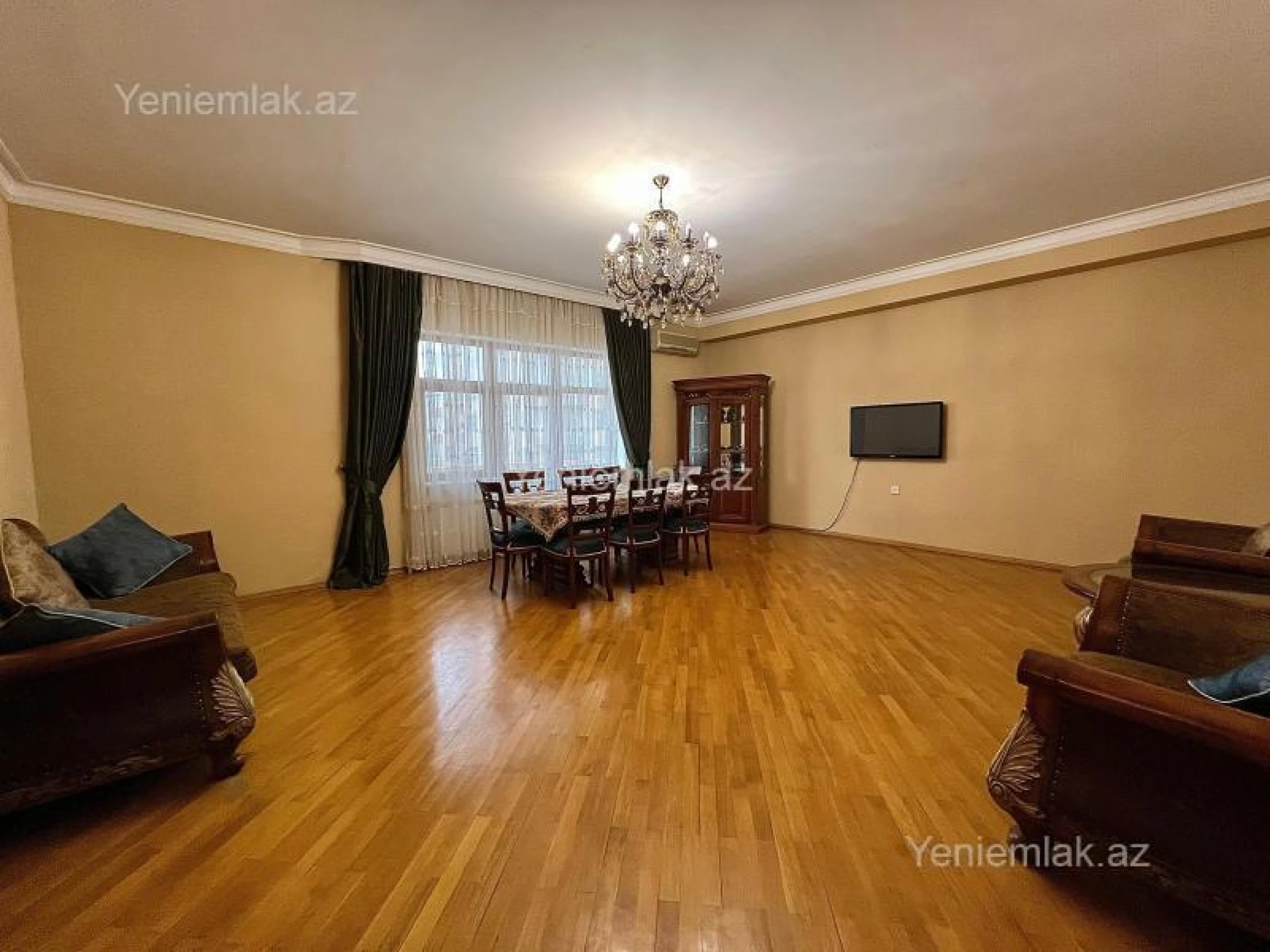 Satılır 4 otaqlı yeni tikili 195 m²