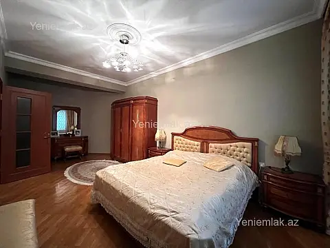 Satılır 4 otaqlı yeni tikili 195 m²