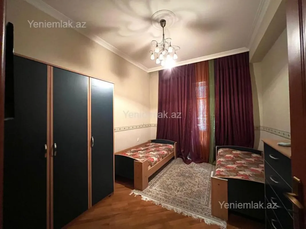 Satılır 4 otaqlı yeni tikili 195 m²