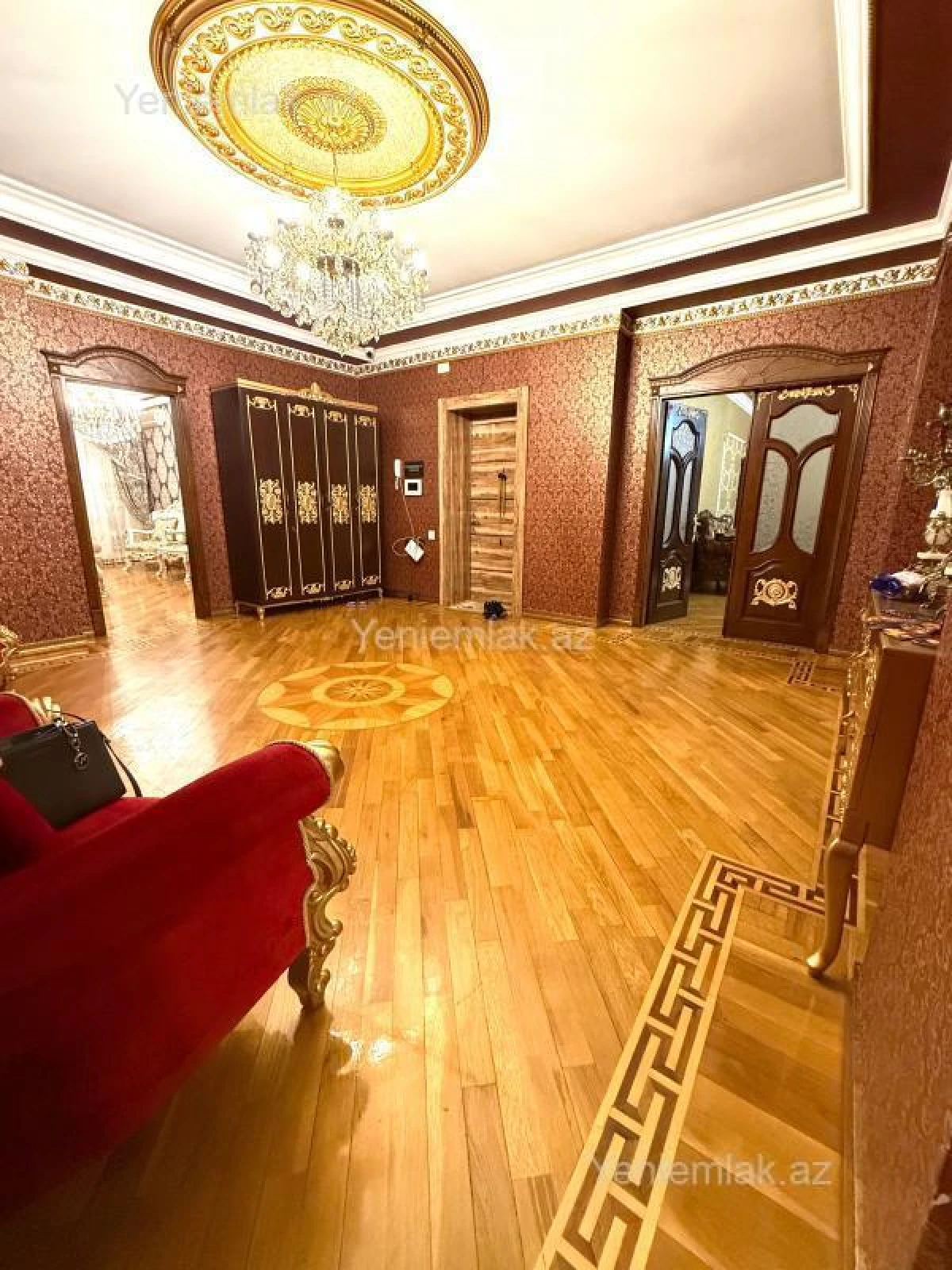 Satılır 4 otaqlı yeni tikili 250 m²