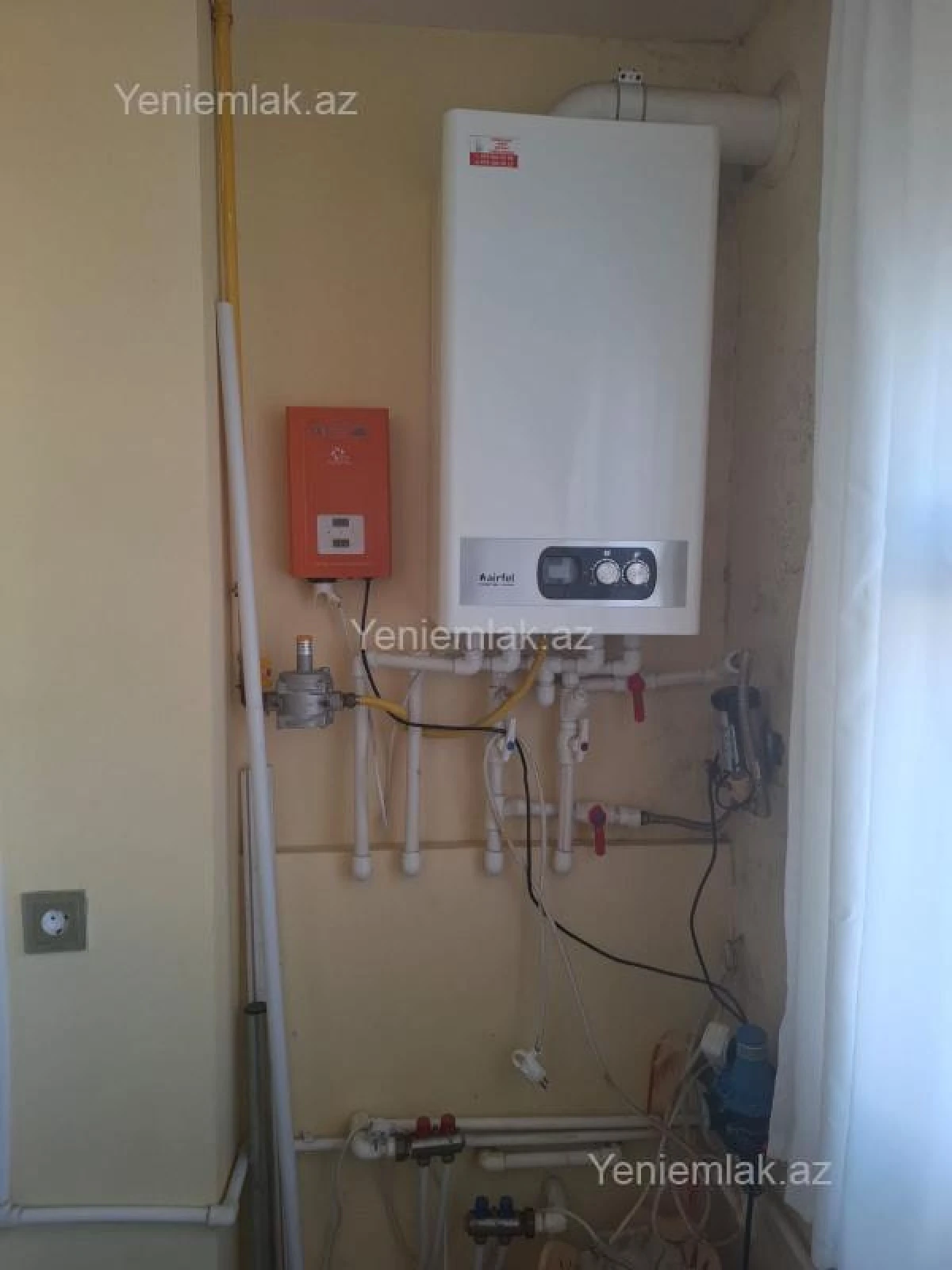 Satılır 4 otaqlı köhnə tikili 93 m²