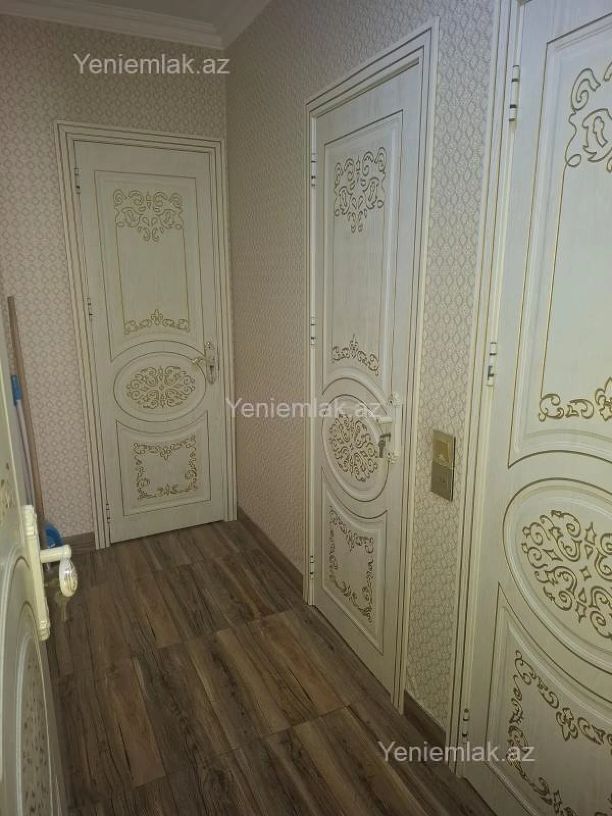 Satılır 4 otaqlı köhnə tikili 93 m²
