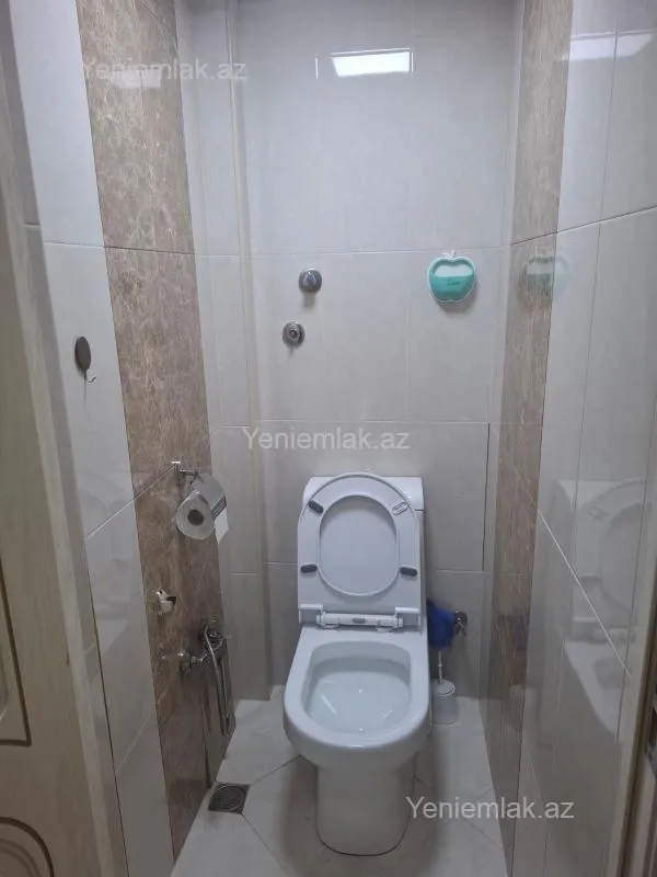 Satılır 4 otaqlı köhnə tikili 93 m²