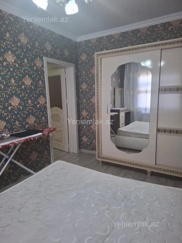 Satılır 4 otaqlı köhnə tikili 93 m²