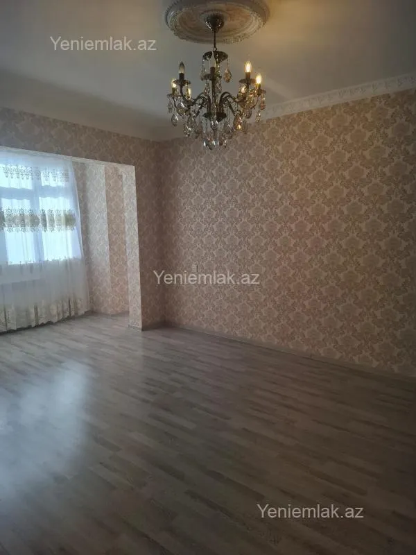 Satılır 4 otaqlı köhnə tikili 93 m²