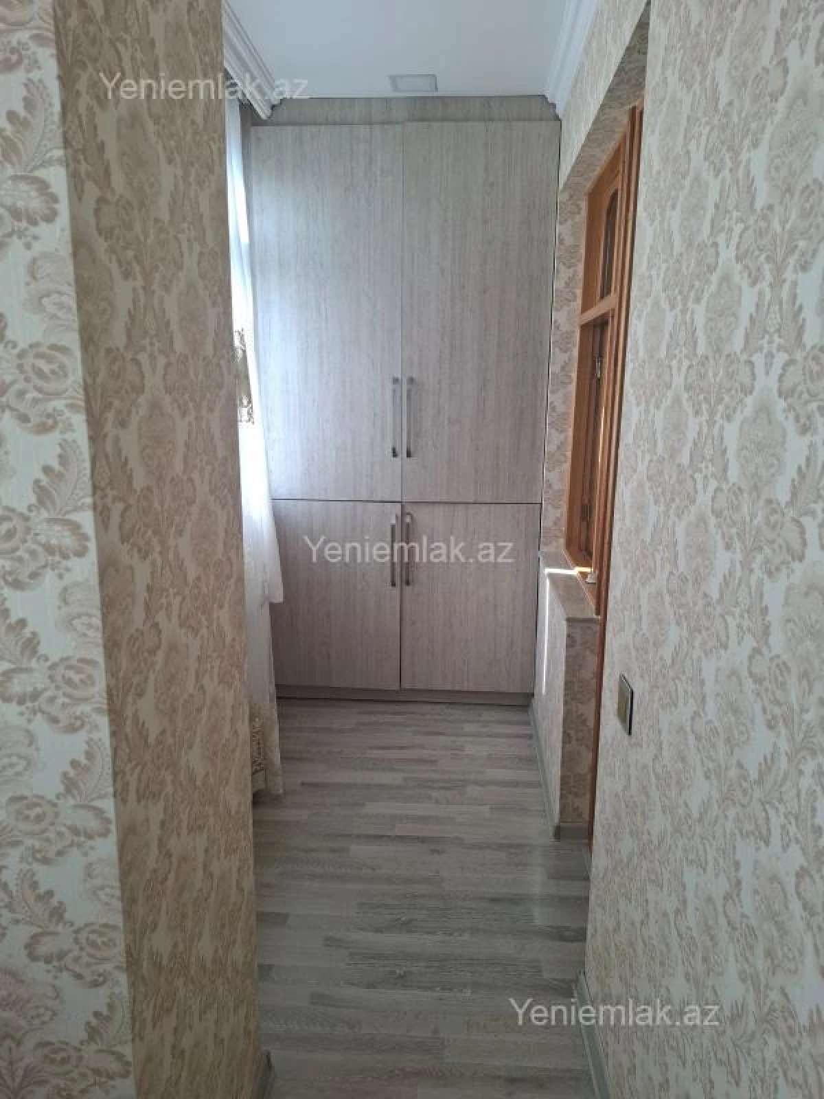 Satılır 4 otaqlı köhnə tikili 93 m²