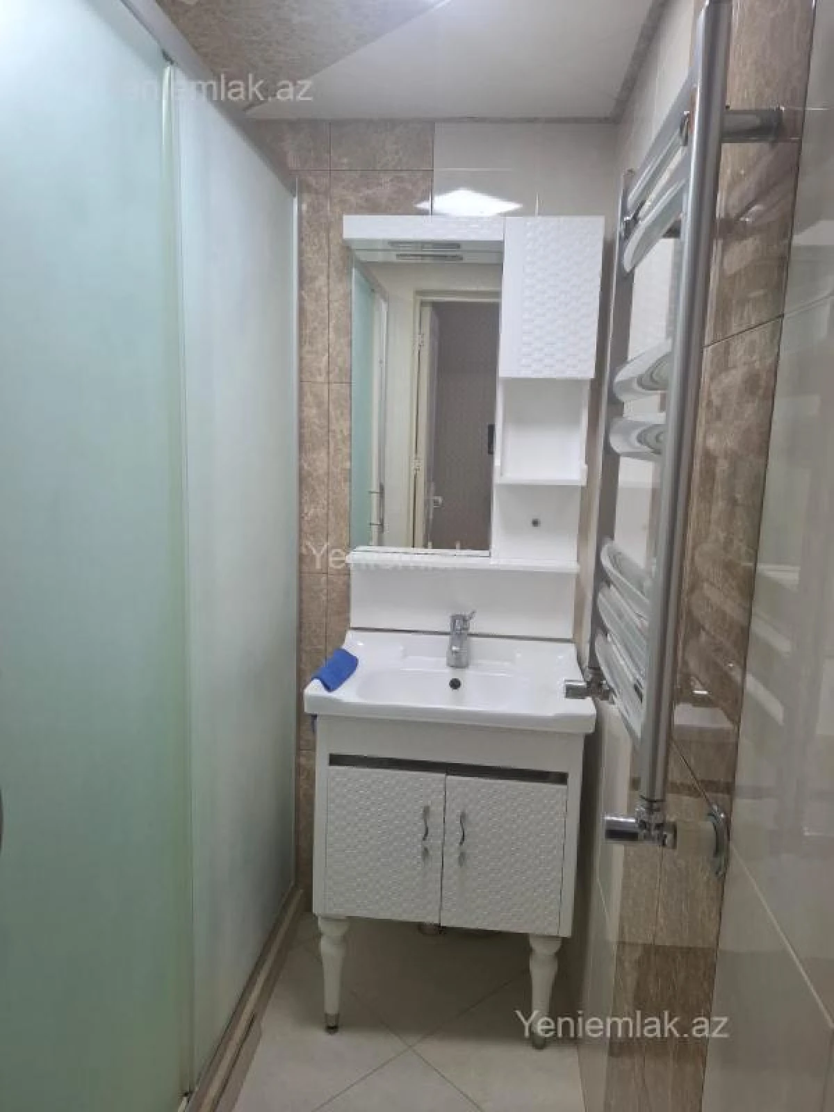Satılır 4 otaqlı köhnə tikili 93 m²
