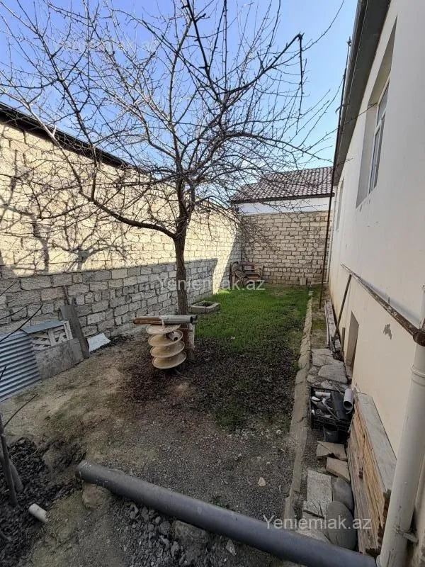 Satılır 3 otaqlı həyət evi 92 m²