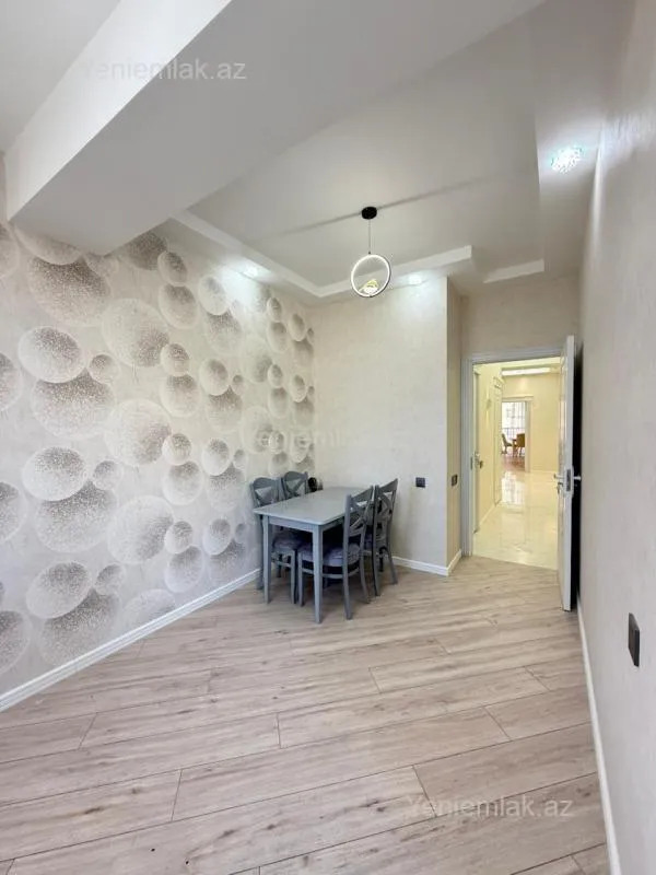 Satılır 3 otaqlı yeni tikili 90 m²