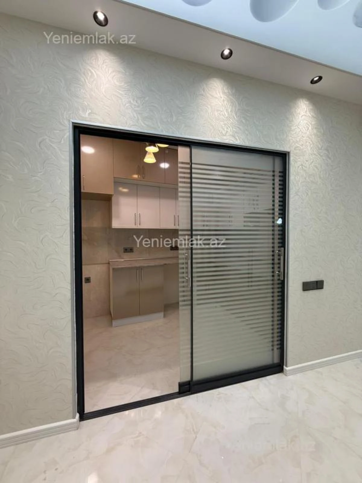 Satılır 3 otaqlı yeni tikili 90 m²