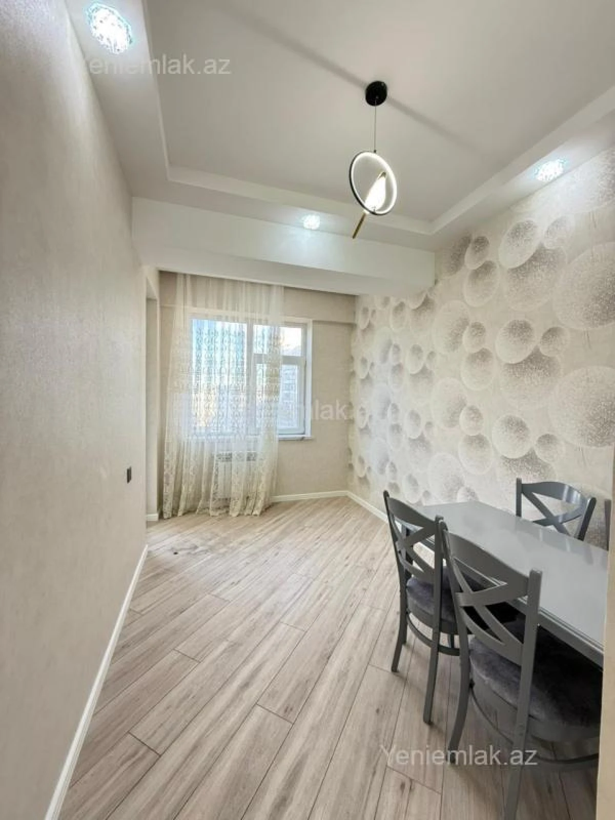 Satılır 3 otaqlı yeni tikili 90 m²