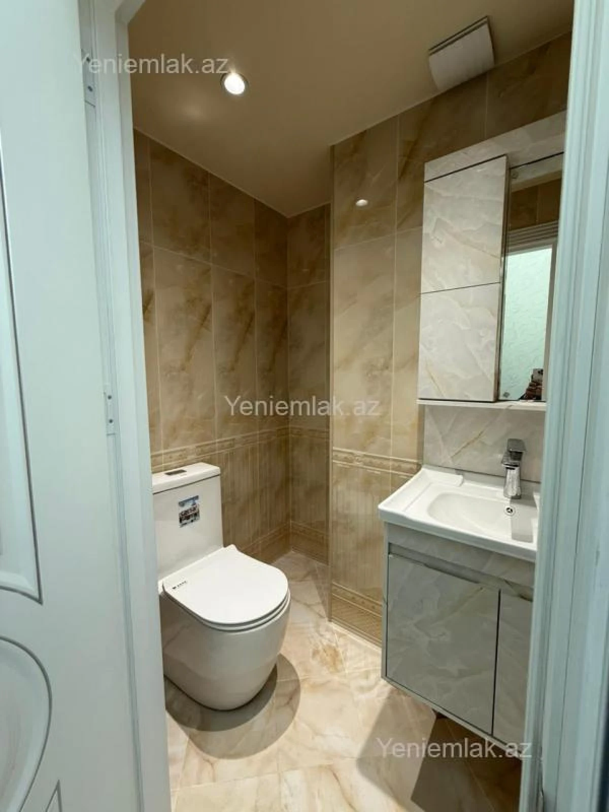 Satılır 3 otaqlı yeni tikili 90 m²