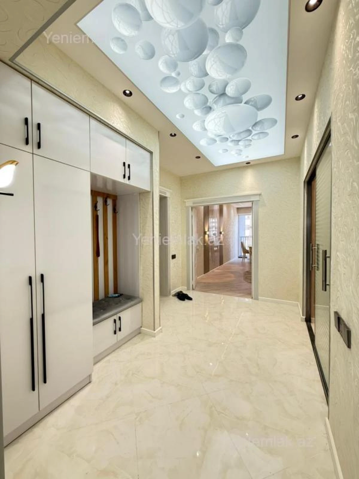 Satılır 3 otaqlı yeni tikili 90 m²