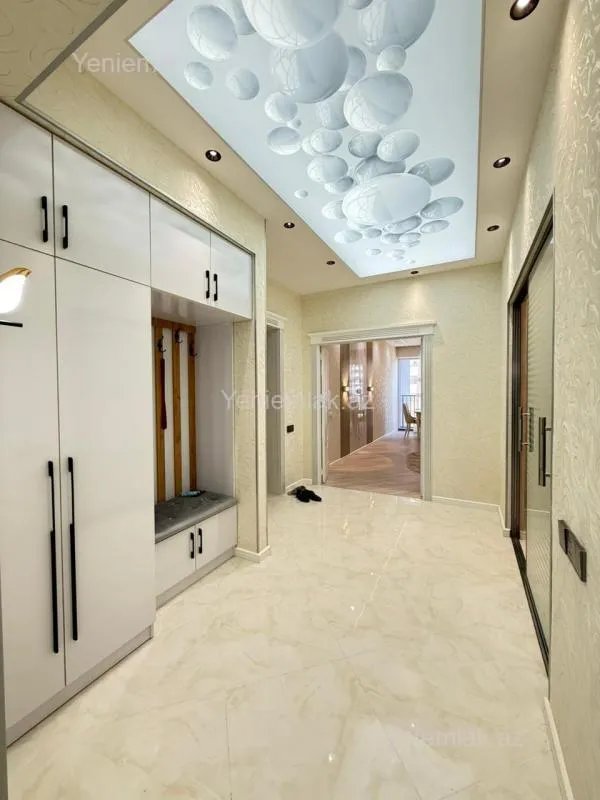 Satılır 3 otaqlı yeni tikili 90 m²