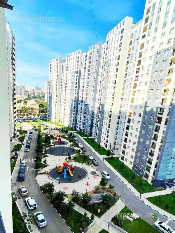 Satılır 3 otaqlı yeni tikili 128 m²