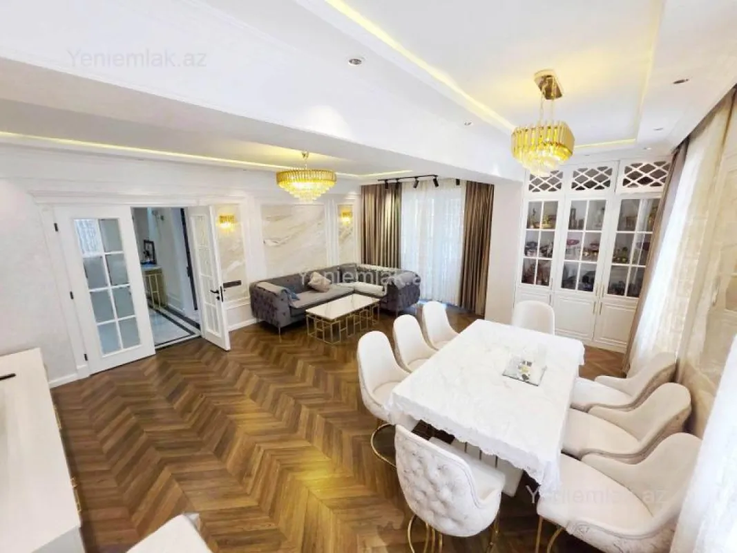 Satılır 3 otaqlı yeni tikili 128 m²