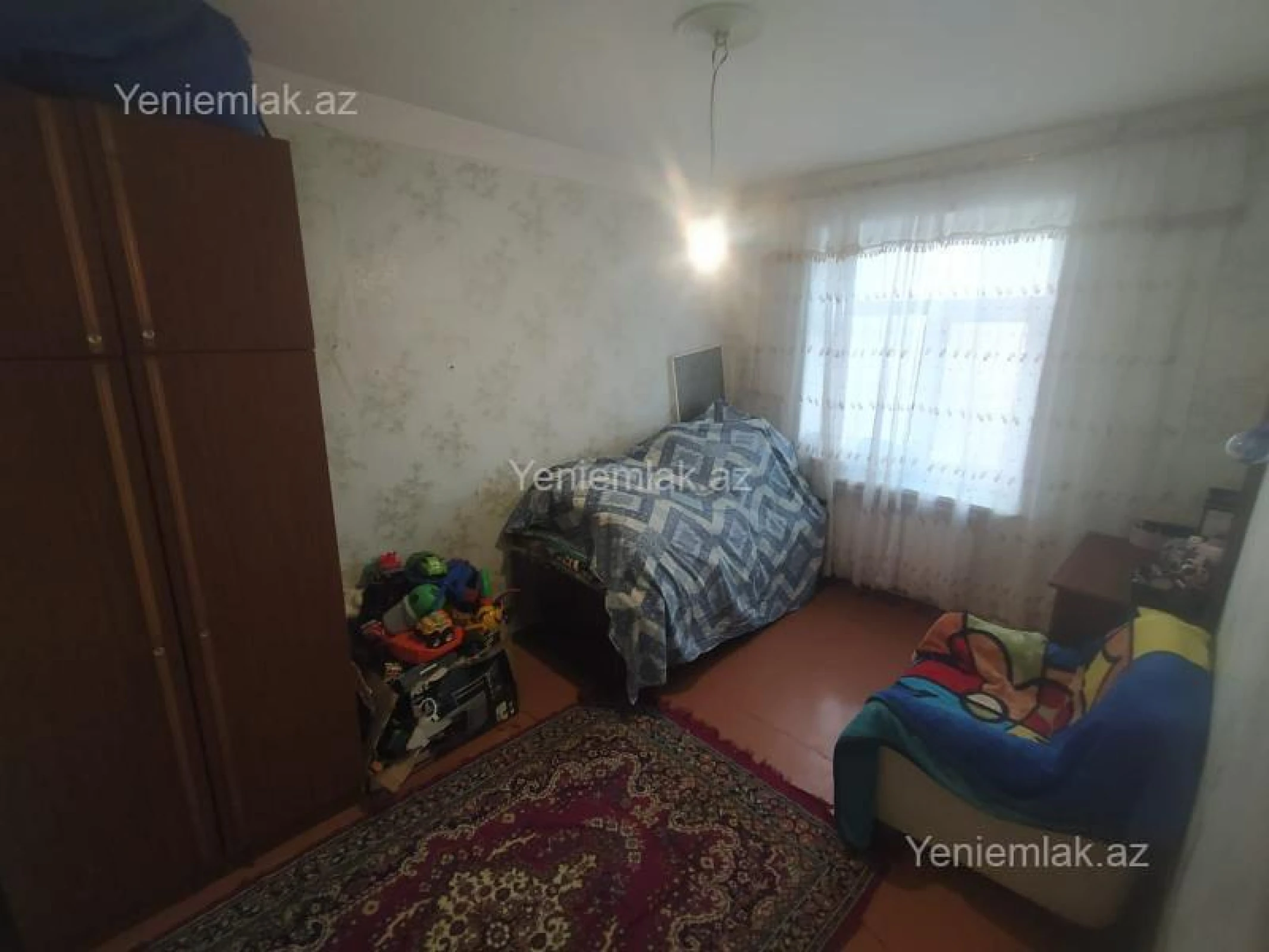 Satılır 3 otaqlı köhnə tikili 80 m²