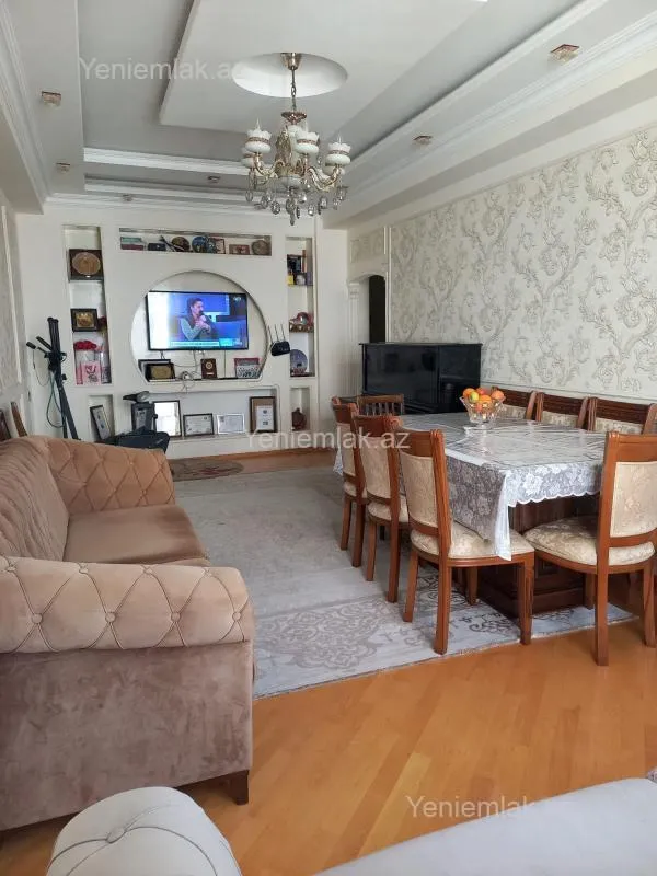 Satılır 3 otaqlı yeni tikili 118 m²