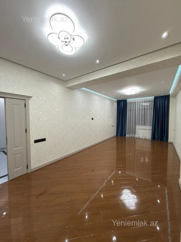 Satılır 3 otaqlı yeni tikili 142 m²