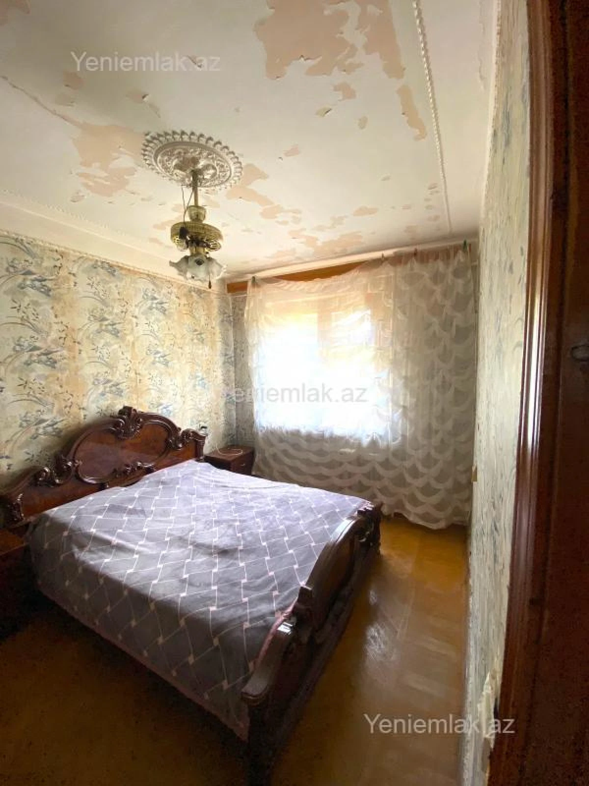 Satılır 4 otaqlı köhnə tikili 110 m²