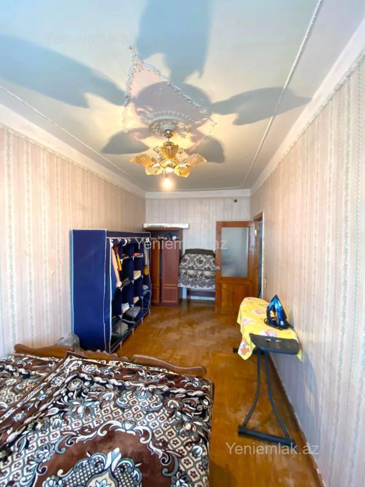 Satılır 4 otaqlı köhnə tikili 110 m²