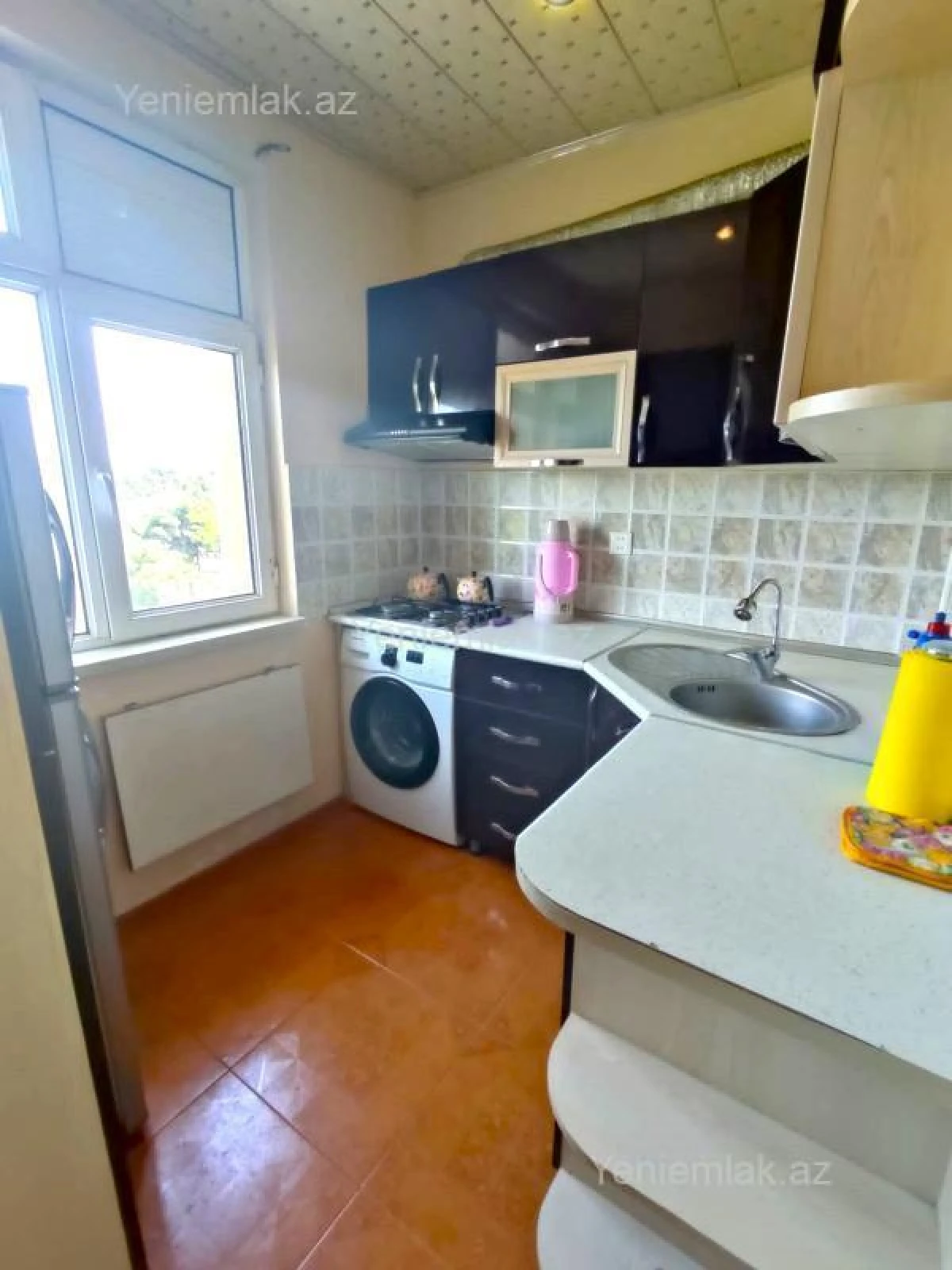 Satılır 2 otaqlı köhnə tikili 60 m²