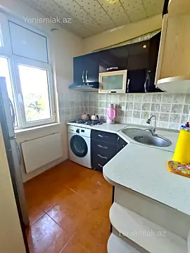 Satılır 2 otaqlı köhnə tikili 60 m²